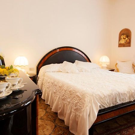 Room Cavour, Nearby Cinqueterre Λα Σπέτσια Εξωτερικό φωτογραφία