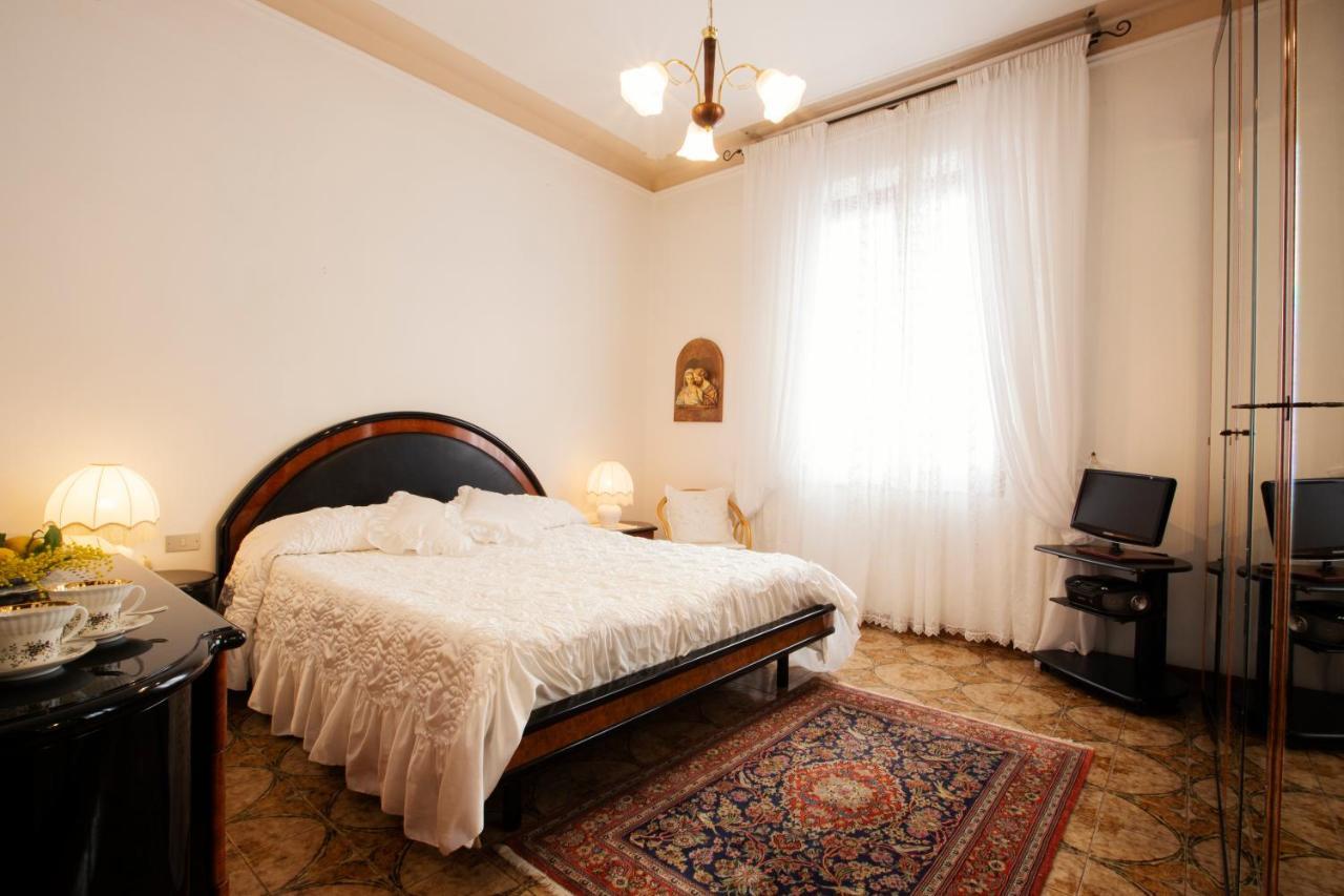 Room Cavour, Nearby Cinqueterre Λα Σπέτσια Εξωτερικό φωτογραφία